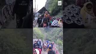 Char Dham Yatra Huge rush of pilgrims at Yamunotri Dham for Darshan [upl. by Ettevahs]