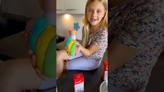 Lia macht Knete selber basteln knete lernen kinder kindervideo gesund selbstgemacht diy [upl. by Cedric549]