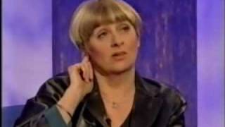 Victoria Wood Interviewed on Parkinson 2000  Childhood 14 [upl. by Nelda857]