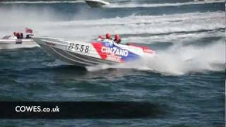 Powerboats blast from the startline Cowes Torquay Cowes Race 2011 [upl. by Michel653]