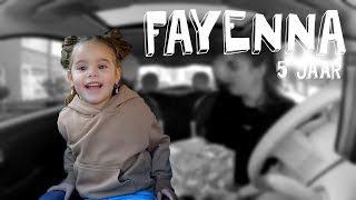 58 “Mama heeft gewoon de bruine stoel verkooptquot  Fayenna 5 jaar [upl. by Lambart]