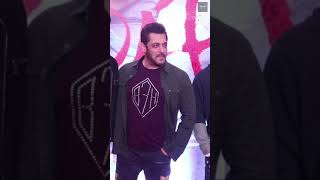 Salman Khan Arrives At Sunil Shetty Son Ahan Debut Film Premiere salmankhan ahanshetty tadap [upl. by Munn747]