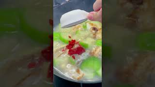 麻油絲瓜蛋湯 天涼想喝湯就煮它吧！麻油 絲瓜 美食教程 美味食谱 秋天 [upl. by Devan86]