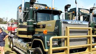 Mack V8 SuperLiner Valueliner Titan Mack Muster Gatton 2011 [upl. by Ulrika]