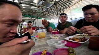 makan tengahari makan bersama kawan [upl. by Enelrahc]