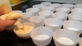 Como hacer magdalenas receta  how to make cupcakes [upl. by Naujaj]