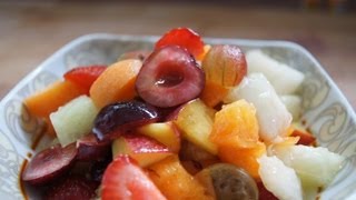 einfacher saisonaler Obstsalat  Rezept und Anleitung [upl. by Anisamot]