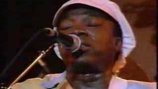 MILTON NASCIMENTO  NOS BAILES DA VIDA [upl. by Enihsnus]