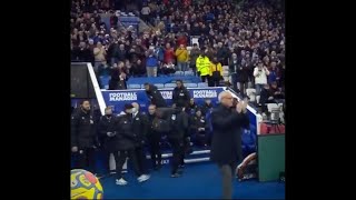 Claudio Ranieri accolto a Leicester con una spettacolare ovazione  Standing Ovation for King [upl. by Devinne]