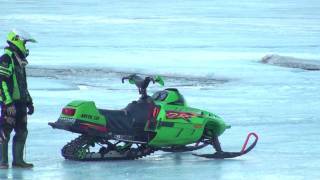 Arctic Cat zr 500 Water Skipping ＨＤ [upl. by Newg]