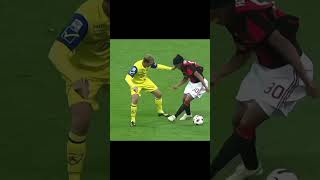 Keterampilan Ronaldinho bola football ronaldinho [upl. by Vinay]