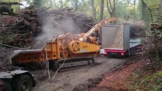 BROYEUR  CHIPPER CBI ChipMax 484 Portable SISU 12480 6x4 [upl. by Risteau]