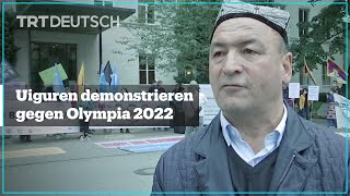 Uiguren demonstrieren gegen Olympia 2022 [upl. by Ativ]