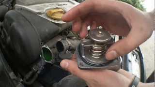 Changing thermostat Opel Vectra b X16XEL [upl. by Ifok]