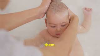 How to Bathe a Newborn Baby  Step by Step Guide [upl. by Eded]