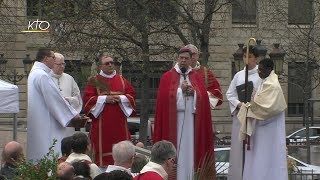 Messe à Notre Dame de Paris [upl. by Drarrej76]