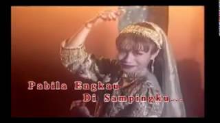 AMELINA amp SHEEDA  Secangkir Madu Merah KARAOKE [upl. by Tehr]