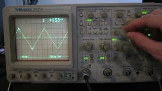 Tektronix 2465A oscilloscope demonstration [upl. by Burnley468]