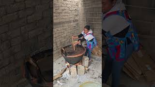 Cocineras Tradicionales frijolitos Oaxaca labranzadecirios mixtecaoaxaqueña pueblosmixtecos [upl. by Lever]