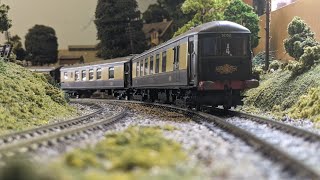 Hornby BRSR 5BEL Brighton Belle Pullman EMU 3052 solo running session [upl. by Henri226]