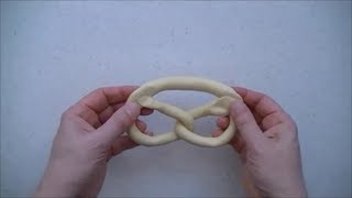 Comment former un bretzel  How to shape a bretzel [upl. by Spain]