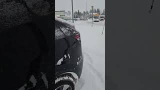 Na Noruega se usa Tesla para aprender a dirigir na auto escola noruega tesla carro neve [upl. by Akkahs]