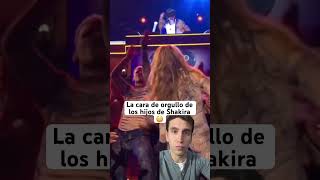 La cara de orgullo de los hijos de Shakira 😳 shakira bizarrap bzrp hijos pique [upl. by Arahsal]