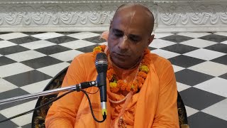 HH Bhakti Karunamayi Vanmali Swami BG Chapter 9  ISKCON Vrindaranyam [upl. by Ahsiyk1]