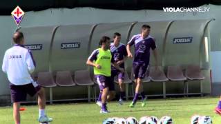 wwwwViolachanneltv Giuseppe Rossi Lapplauso per il reinserimento in gruppo e il primo gol [upl. by Chara]