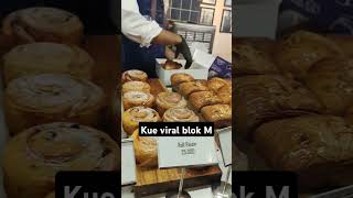 Kue viral blok M [upl. by Osnofla]