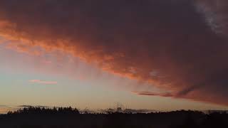 Mooie lucht met kleuren van zonsopkomst [upl. by Irrehs]