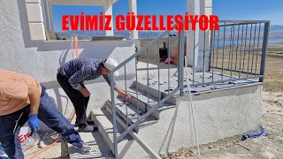 YENÄ° EVÄ°MÄ°ZÄ°N MERDÄ°VEN BASAMAKLARINI KALEBODUR YAPIYORUZ VE Ã–ÄžLE MENÃœMÃœZ [upl. by Eleumas]