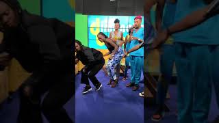 Beignets Haricots Live Exclu sur Vision 4 [upl. by Idnic]