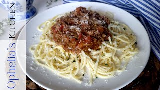 Greek Meat Sauce Spaghetti Makaronia me Kima [upl. by Frye367]