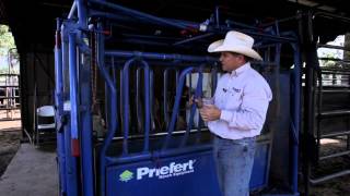 Priefert S04 Squeeze Chute Demo [upl. by Aneala]