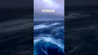 The ship face north Sea dangerous Waves dangeriouswavesexploresubscribersviralvideofypyoutube [upl. by Dranyer835]