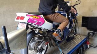 Suzuki rgv 250 dyno [upl. by Ikkela]