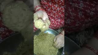 Healthy and tasty ladduAisa laddu ek bar khaenge to bar bar banaengeshortsshortshortytshortyout [upl. by Donni53]