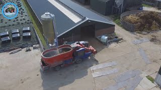 Feeding 200 Cows With Siloking Self Propelled Feeding System  Loonvoerbedrijf Smit Wognum [upl. by Newberry337]