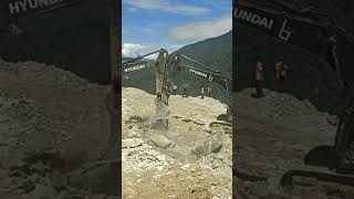 Arunachal Pradesh Rood cading excavator [upl. by Nehtan256]