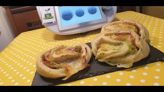 Girelle di pizza con zucchine per bimby TM6 TM5 TM31 [upl. by Farlay]