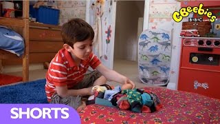 CBeebies Topsy and Tim and the Dinosaur Egg [upl. by Melbourne]