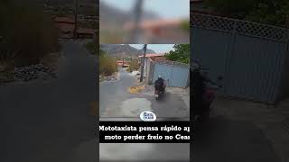 Mototaxista perde freio da moto e atinge portão de residência em Itapipoca [upl. by Ogdan]