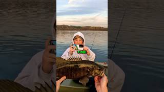 5LB BASS on Crank Bait smallmouthbass fishing crankbait 6thsensefishing [upl. by Carrington]