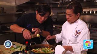 White House Executive Chef Cris Comerford demonstrates cooking some healthy Asian dishes [upl. by Annatnom]