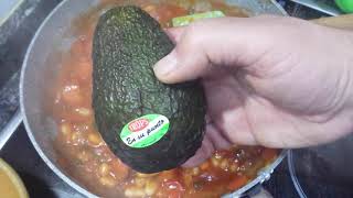 rapid in 15 minute mancare de fasole cu avocado [upl. by Ecirpac]