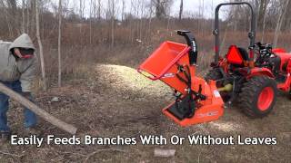 WoodMaxx TM86H 8quotx 6quot PTO wood chipper action video [upl. by Kinch760]