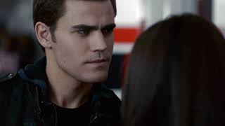 Elena FALA com Stefan pela PRIMEIRA vez  The Vampire Diaries 1x01 [upl. by Assilla]