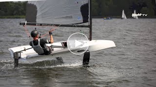 Diese Jolle hebt ab Foiling Dinghy Fliegen für Einsteiger und Fortgeschrittene [upl. by Iv]