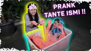 PRANK PEMBALASAN MASUKIN TANTE ISMI KE BOX SLIME [upl. by Nilya]